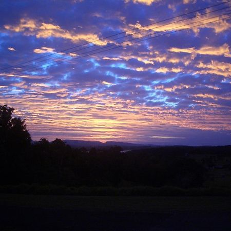 Tinaroo Sunset Retreat Barrine Exterior foto